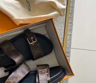 Ladies shoes still new comes with box and packaging