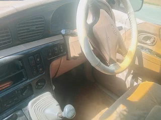 KIA Carnival 7 siter