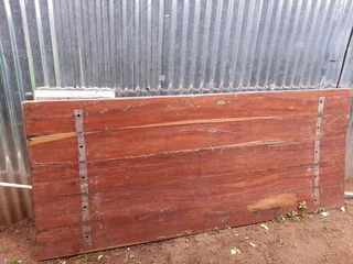 Sleeper secondhand table top 2.5 x 1 m