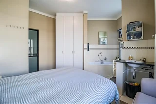 Modern 1 bed 1 bath apartment