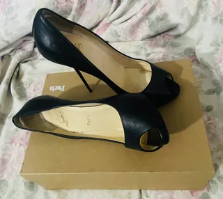 Christian Louboutin Open Lips 120 Nappa Pumps - Size: 5 | BK58 - R3200