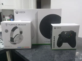 Xbox Series S 512GB - Complete Gaming Bundle. Price drop‼️