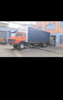 8 ton truck for hire