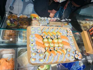 Sushi chef available @Chef Donavan
