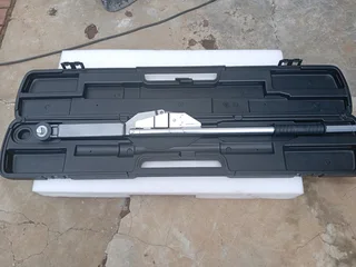 Heavy Duty Norbar 4R Torque Wrench (150-700Nm) - Excellent Condition