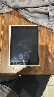 iPad 5th generation,Space grey,2017