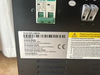 MECER M1 1000w Trolley Inverter