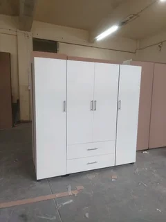 Selling wardrobes