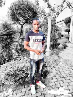 Looking for a job as a general worker, part-time or full-time, stay in or stay out.