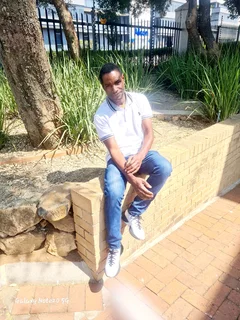 Looking for a job as a general worker, part-time or full-time, stay in or stay out.