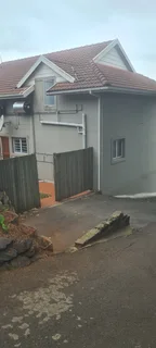 Stunning Large 1 Bedroom apartment to rent in Glenwood R7500