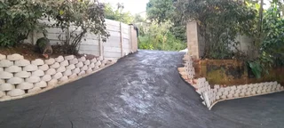 Retaining wall and Paving