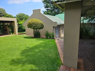 Batchelor pad rental