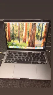 Macbook Pro 2022 M2