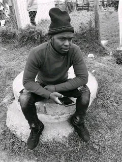 Am looking for job gorbe boy my contact number 0842681815