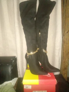 Ladies boot size 5
