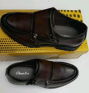 William online boutique for best formal for all events