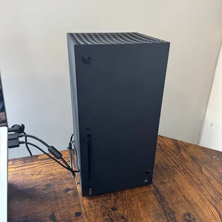 Xbox + Screen + Controller + headset