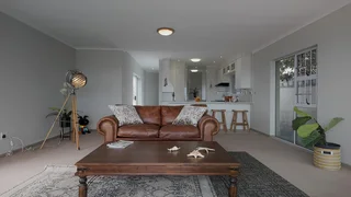 House - Ad posted by Anne Tonkin-Grobler