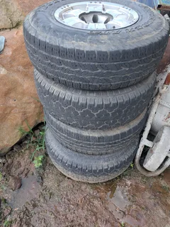 15 inch rims and tyres for isuzu bakkie