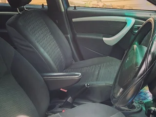 2011 Renault Sandero Hatchback