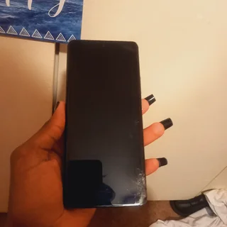 Phone - Ad posted by Palesa Tshego