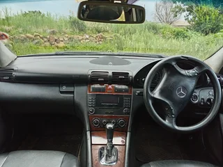 2006 Mercedes-Benz C-Class Sedan