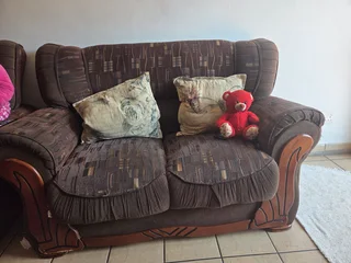 Sofas - Ad posted by Kimkay