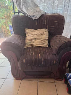 Sofas - Ad posted by Kimkay