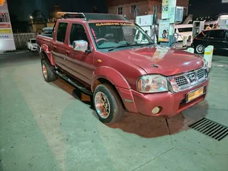 2004 Nissan Hardbody Double Cab Tow truck For Sale