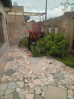3 bedroom in Moletsane Soweto
