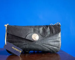 Ladies And Gents Take A L@@k At This Awesome Brand New Playboy Bag Which Has Just Arrived.