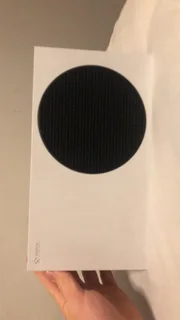 Xbox series S with 2 controllers 512 GB