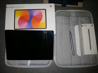 Grey Huawei Matepad SE 11 128gb-includes stylus pen, screen guard, protective case, USB cable type c
