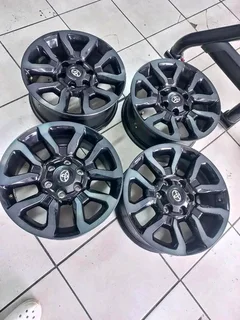 A set of 18inch royota bakkie rims