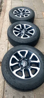 A set of 18inch royota bakkie rims