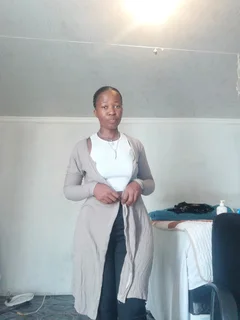 Looking for a job,, housekeeping, shop WhatsApp me 0681369149 call me 0813811349