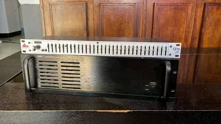Dbx graphic equalizer model:DBX131SV-EV and InterM public power amplifier model:PA-6336