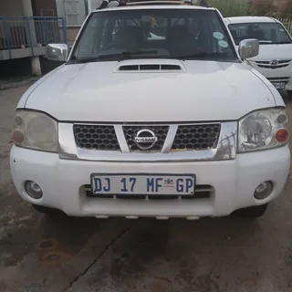 2014 Nissan Hardbody Double Cab