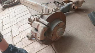 Renault Fluence Rear Hubs & Calipers