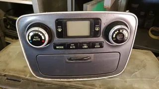 Hyundai Sonata Climate Control